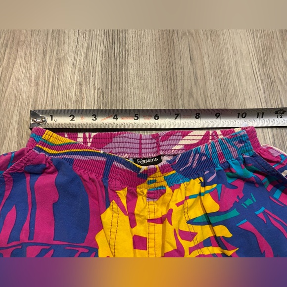 Vintage Raisins Shorts Pink Yellow Pockets Women’s Size 7-9 - Picture 6 of 7